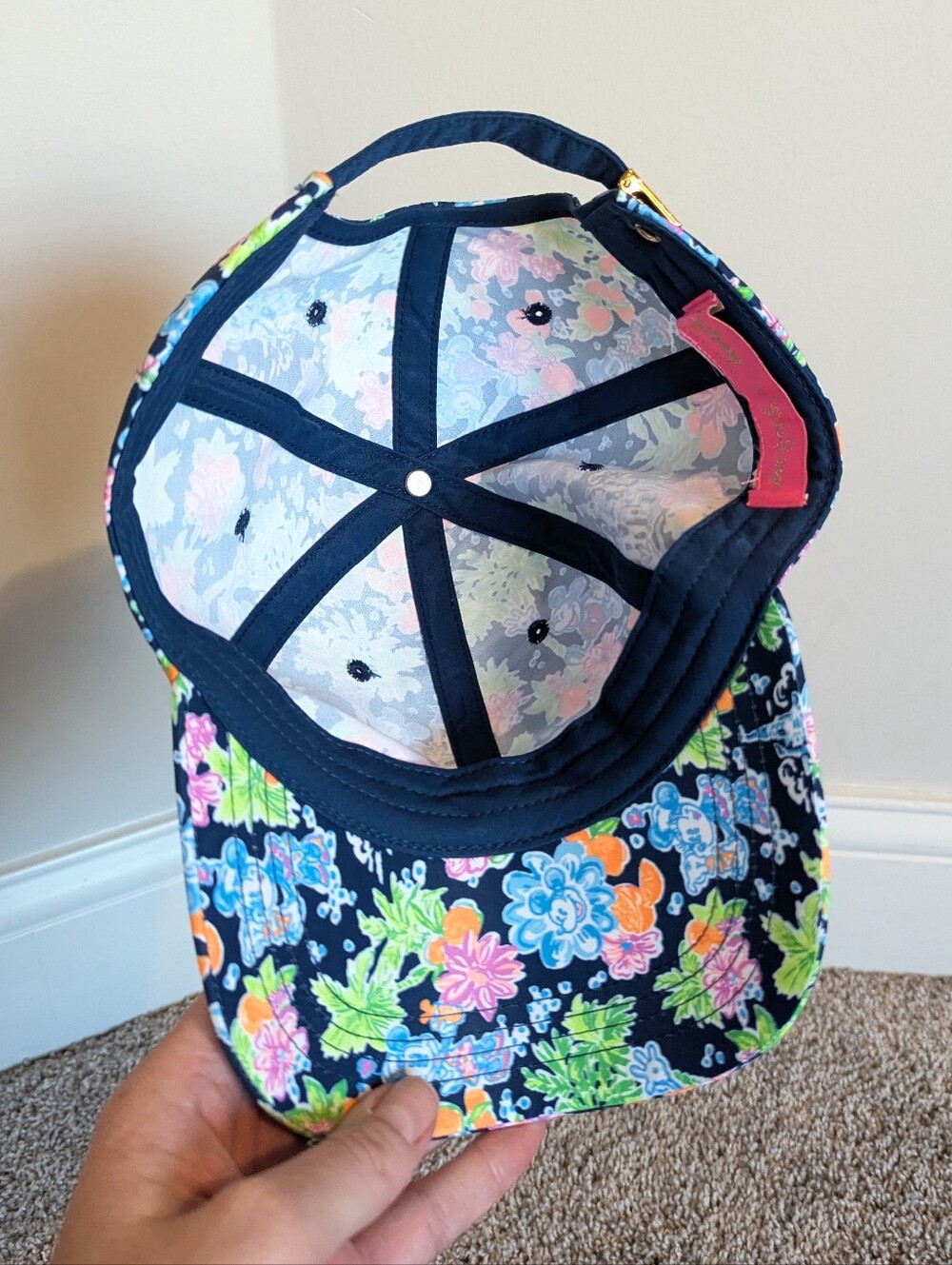 Lilly Pulitzer x Disney - Navy Lilly Loves Disney Run Around Hat - One Size - Picture 6 of 7